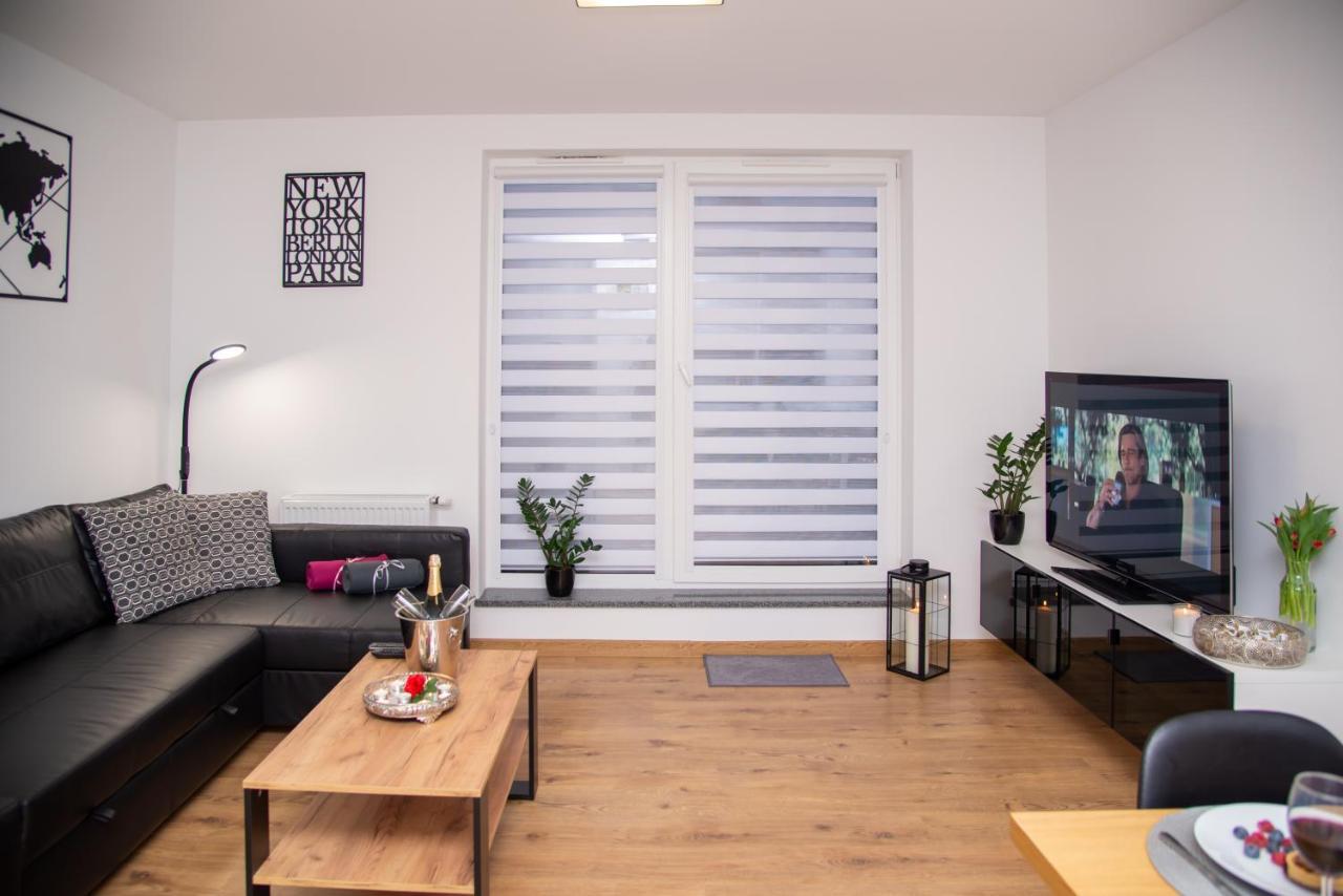Maya'S Flats & Resorts 49 - Spacious 3 Rooms Apartment In Szafarnia Gdansk Exterior foto