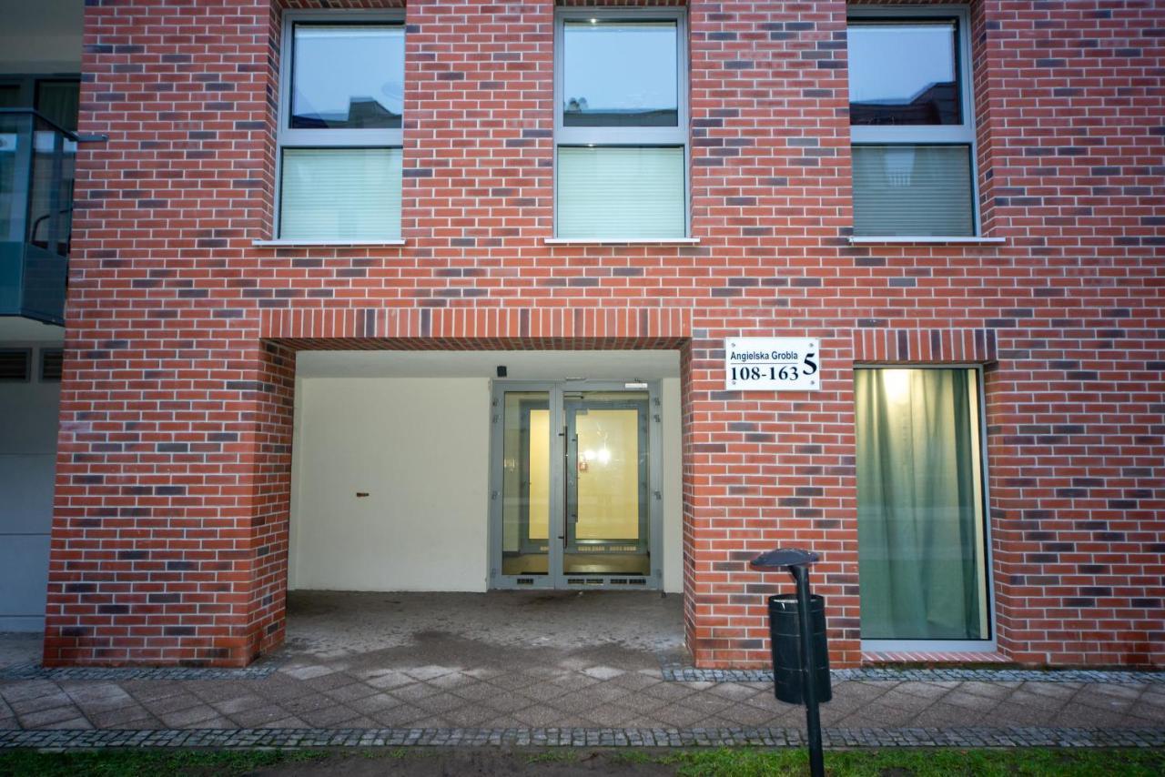 Maya'S Flats & Resorts 49 - Spacious 3 Rooms Apartment In Szafarnia Gdansk Exterior foto